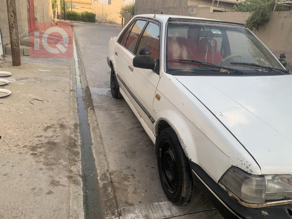مازدا 323